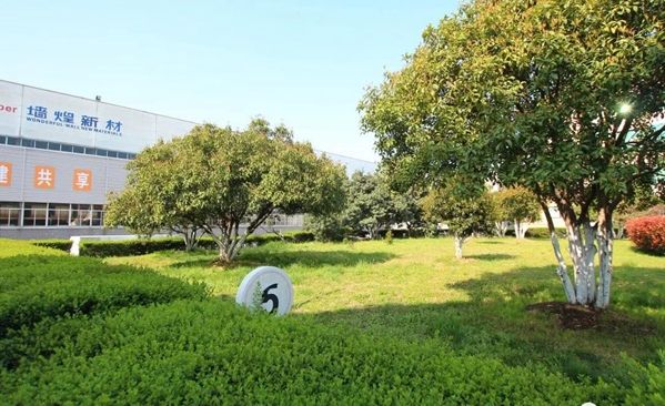 158555860682049195jH.jpg 222.jpg