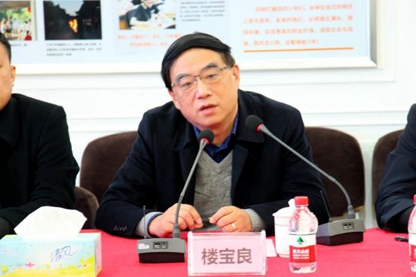 16089532788510738pYR.jpg 2.jpg